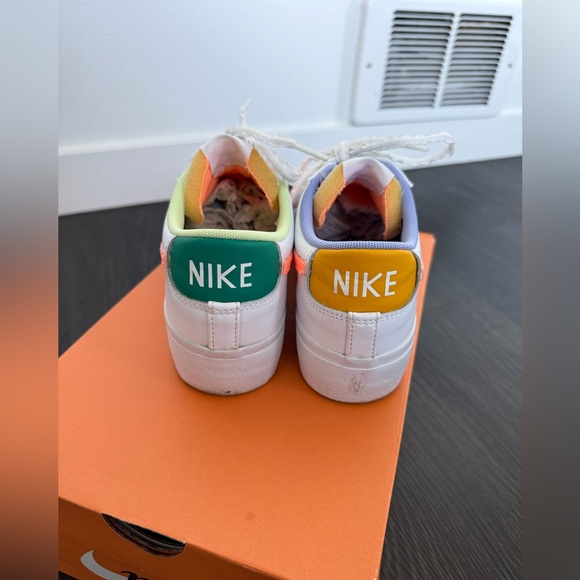 Nike Blazer Low Platform Women Size 8.5 - Picture 5 of 6